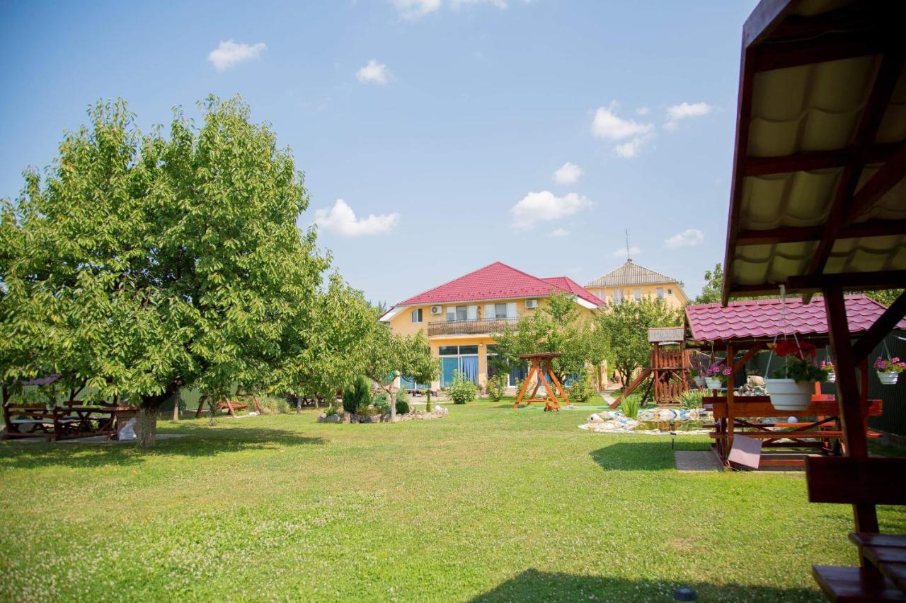 Hotel Beauty Complex Berehowe Exterior foto